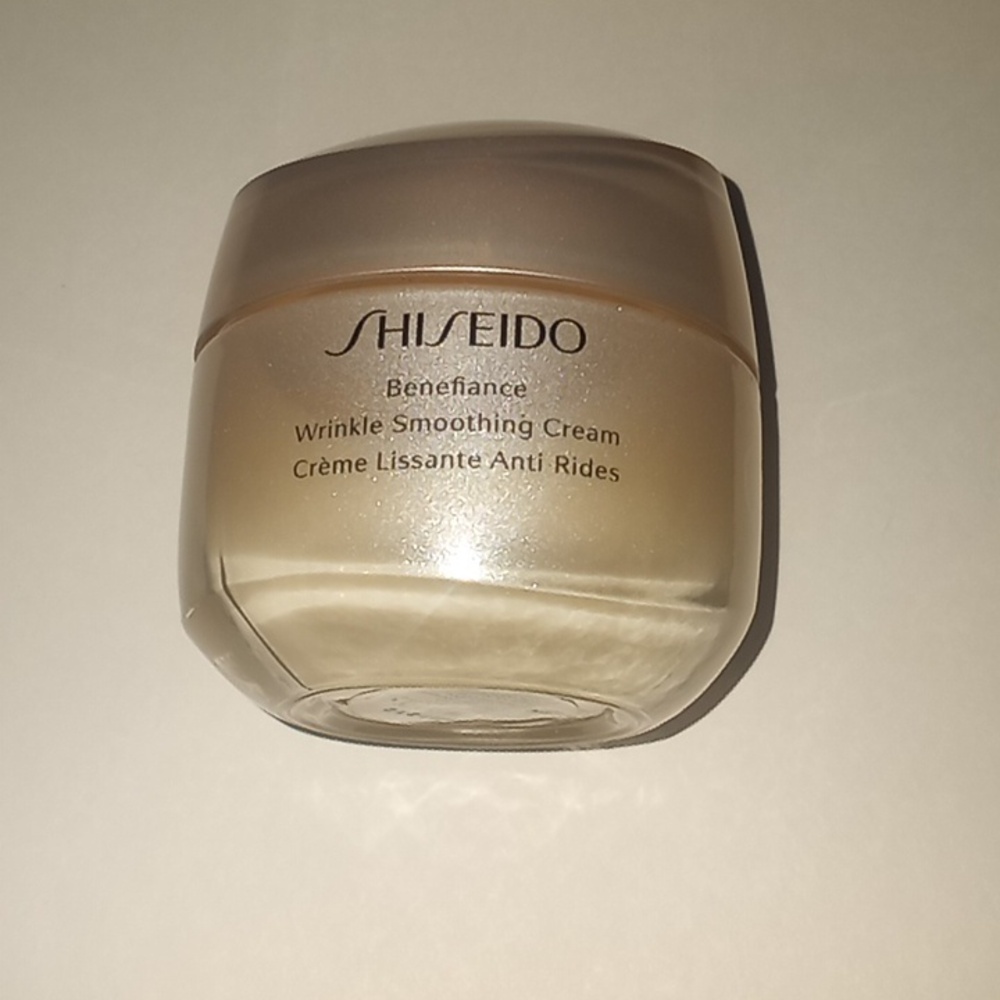 Shiseido Wrinkle Smoothing Creme